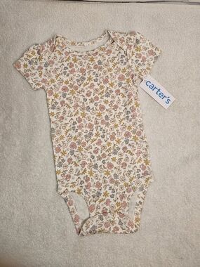 Carter's Cream Floral Short Sleeve Baby Bodysuit NWT 9M